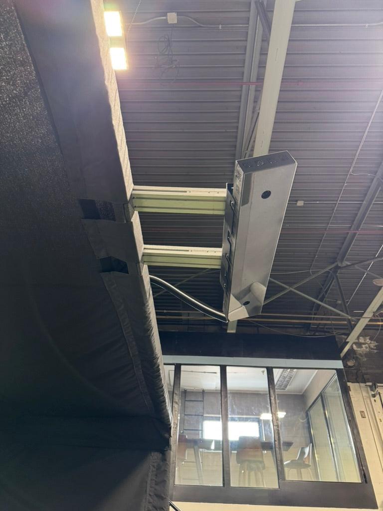 SportScreen Parlour Series launch monitor bracket — official product image
